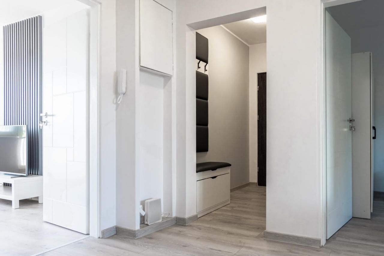 Quadratum Apartment By Noclegi Renters Гданск Екстериор снимка